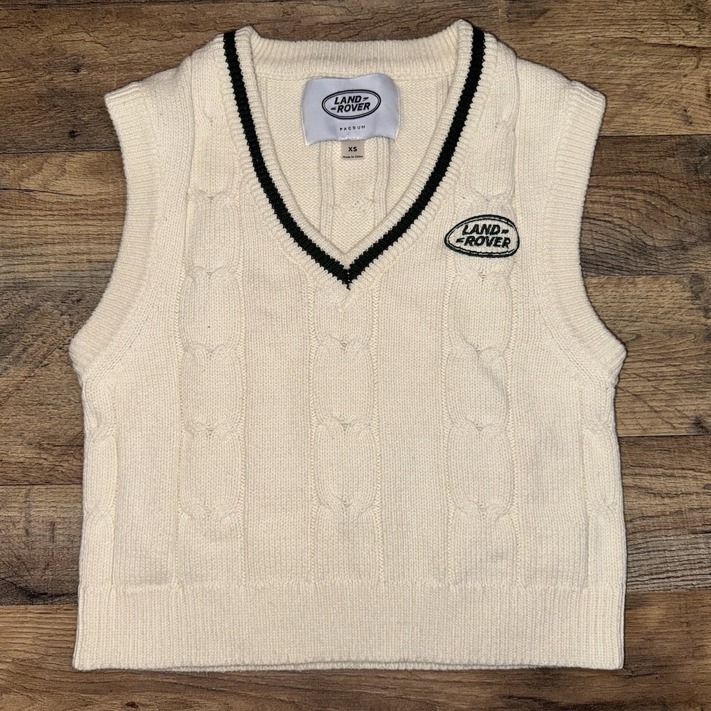 Pacsun Land Rover V Neck Pullover Crop  Vest cream  Cotton Knit Size XS Crop